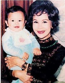 港星玩游戏爆料整容视频,揭秘港圈美容秘密  第3张